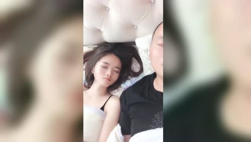 半夜睡得正香,老公忽然说这辈子太短