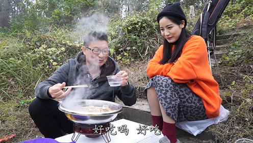 简 介:爆笑三江锅:精打细算不花钱,却被俩二货坑