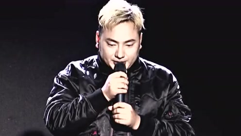 海来阿木现场弹唱《阿果吉曲》惹哭全场!