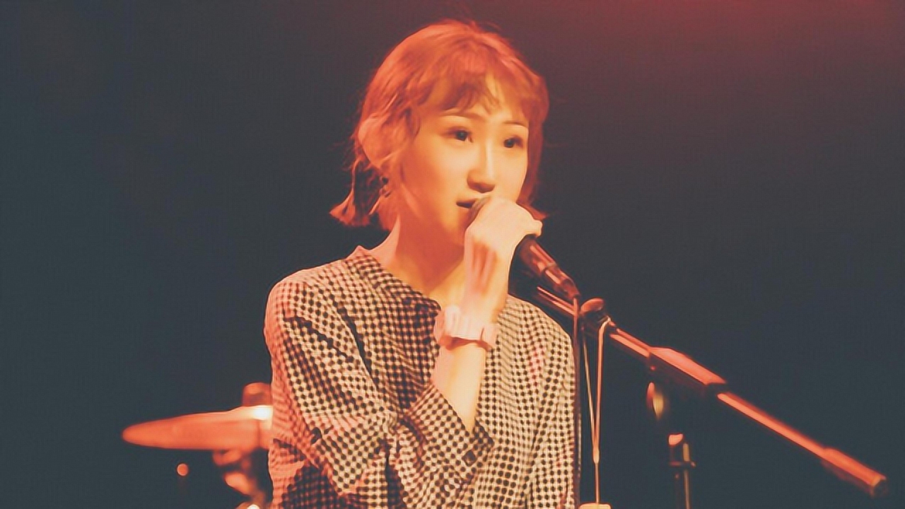 陈雪凝别再靠近我了天真的年纪却唱出感情的忧伤