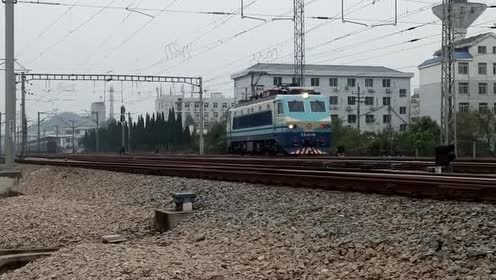 ss8电力机车 腾讯视频