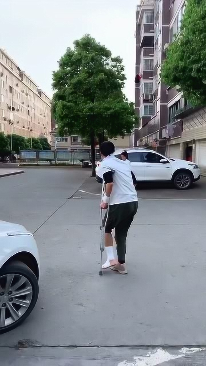 瘸了图片,图片_大山谷图库