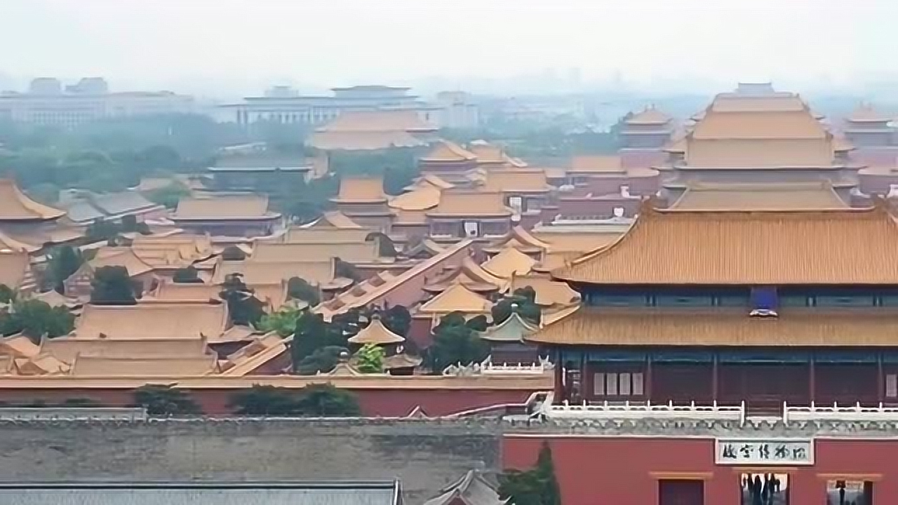 很多人不知道紫禁城到底有多大,所以给你们航拍看一下,感觉真是太壮观