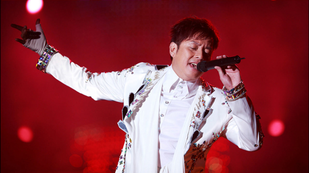 谭咏麟最不看好的一首歌,却在金曲之夜和何洁合唱后火遍乐坛界