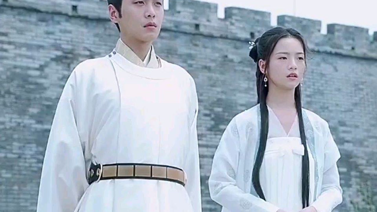 北凉王世子徐凤年,主角光环身边美女多,且个个是高手!