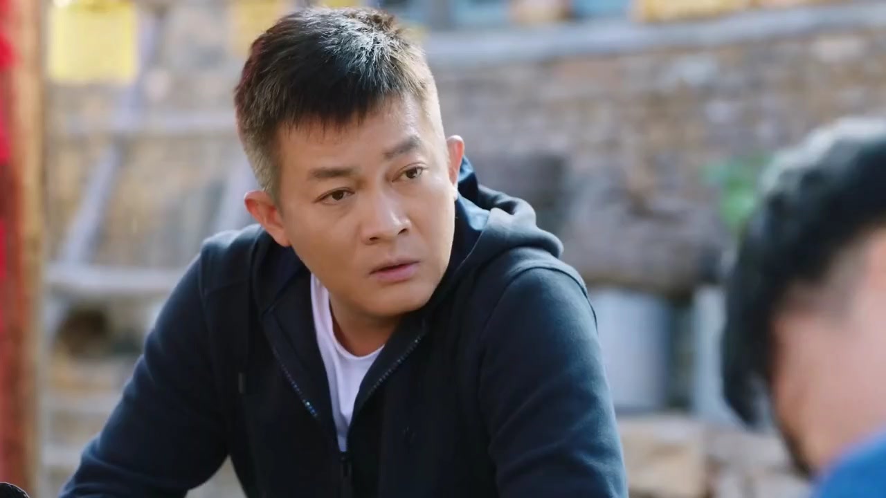 最美乡村:没有12万当嫁妆,瘸子女孩嫁不出去,不料唐书记能帮她