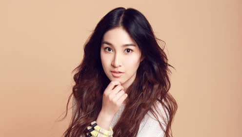 《功夫瑜伽》票房破11亿 出身艺术世家的姜雯却有犯二气质