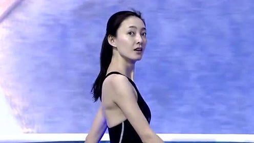 星跳水立方:王丽坤跳水太厉害了,几乎0水花!
