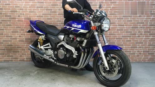雅马哈四缸车xjr1300声浪展示,别看机器老,声浪很纯正!