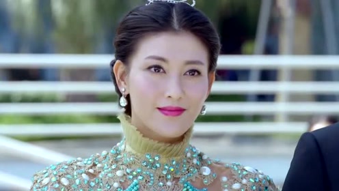 叶依婷冒充叶依姗,嫁给了秦明昊,在场却没有一个人发现