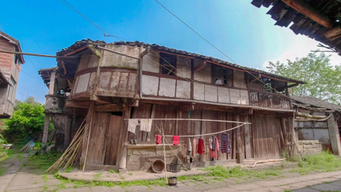 四川广安:现在的官盛镇被拆得只剩一条街了