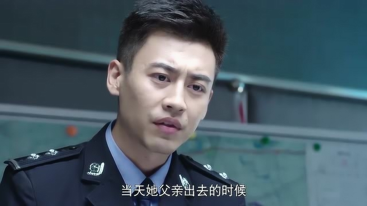 警察锅哥:队员说出看法,这次简凡连声赞同:说得真好!