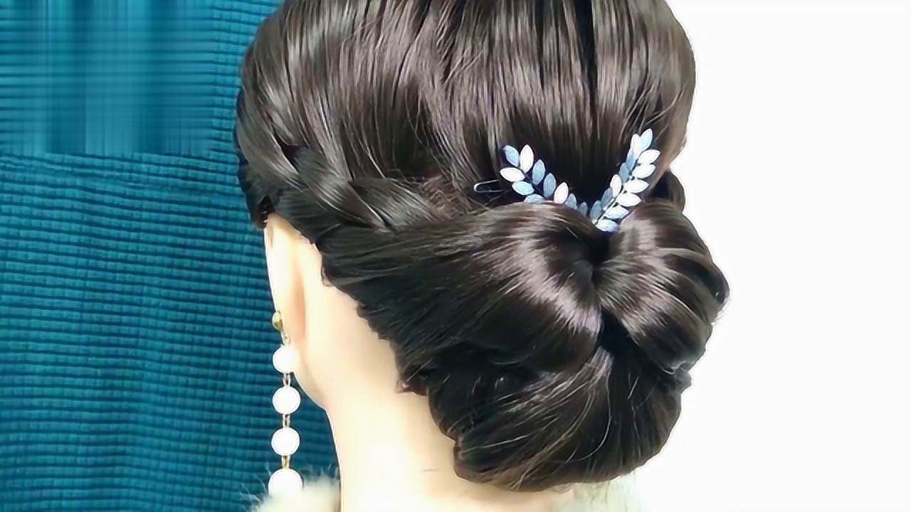 两分钟气质盘发,优雅还端庄,美丽的妈妈们不能错过哦!