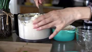 如何用硬豆腐制作纯素芝士酱？