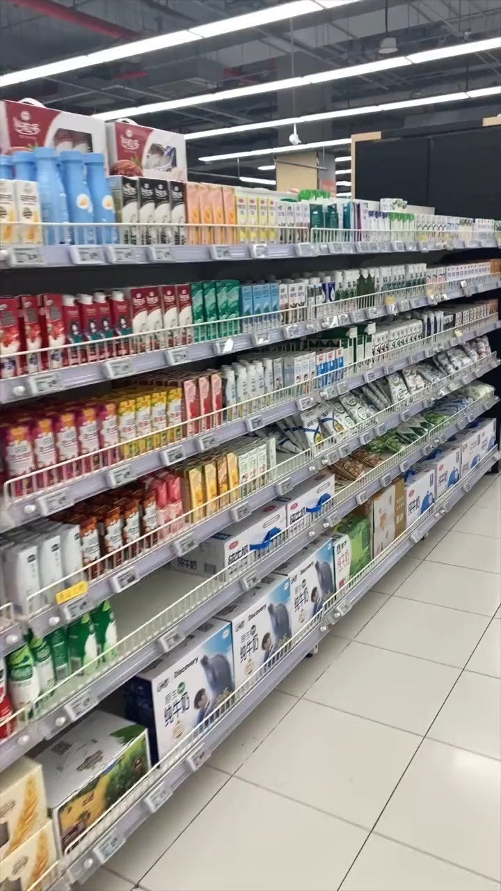 超市中琳琅满目的牛奶你确定会挑吗?
