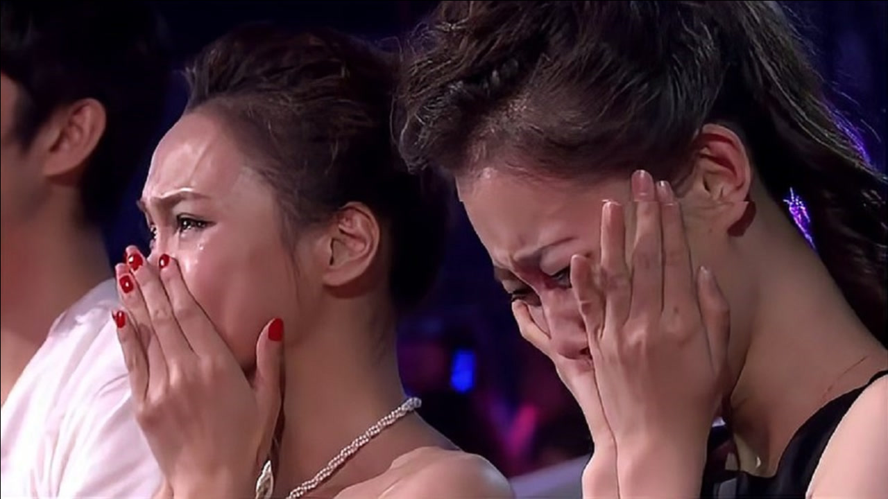 10年前的破亿神曲《求佛》,原唱终于现身了,一开嗓观众哭泪奔!