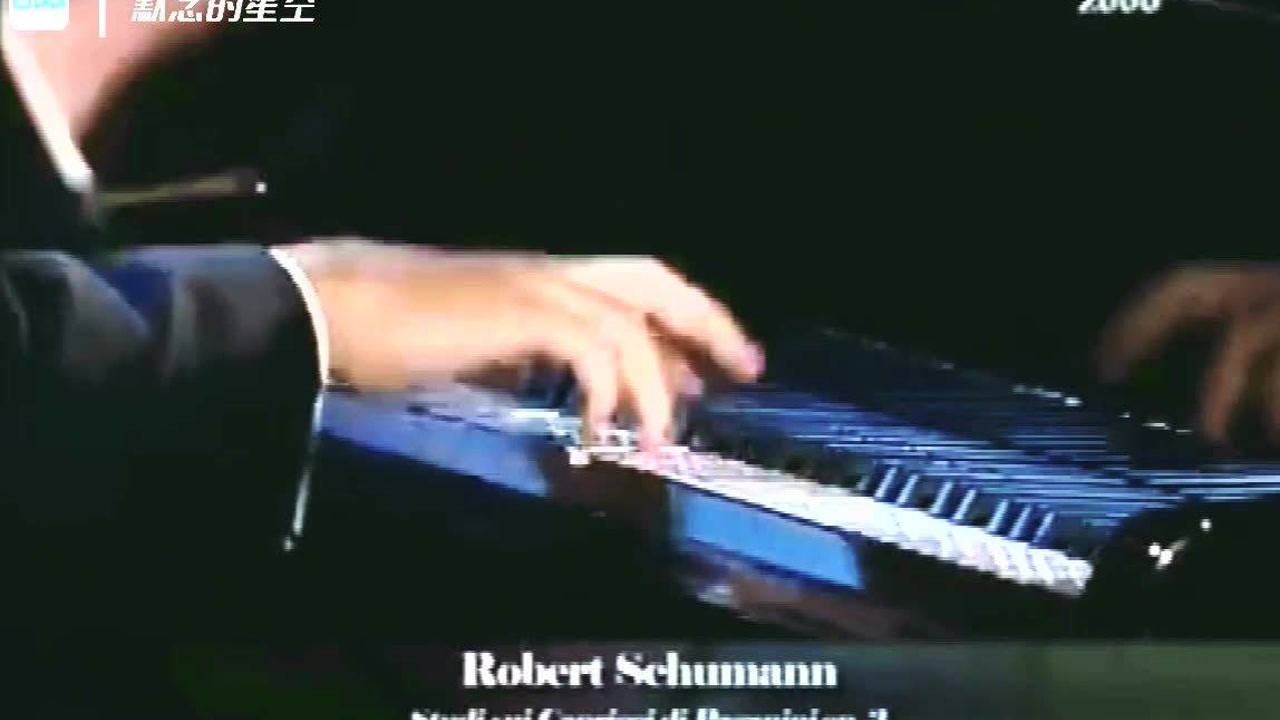 钢琴演奏：舒曼《帕格尼尼随想曲主题练习曲》Op.3。