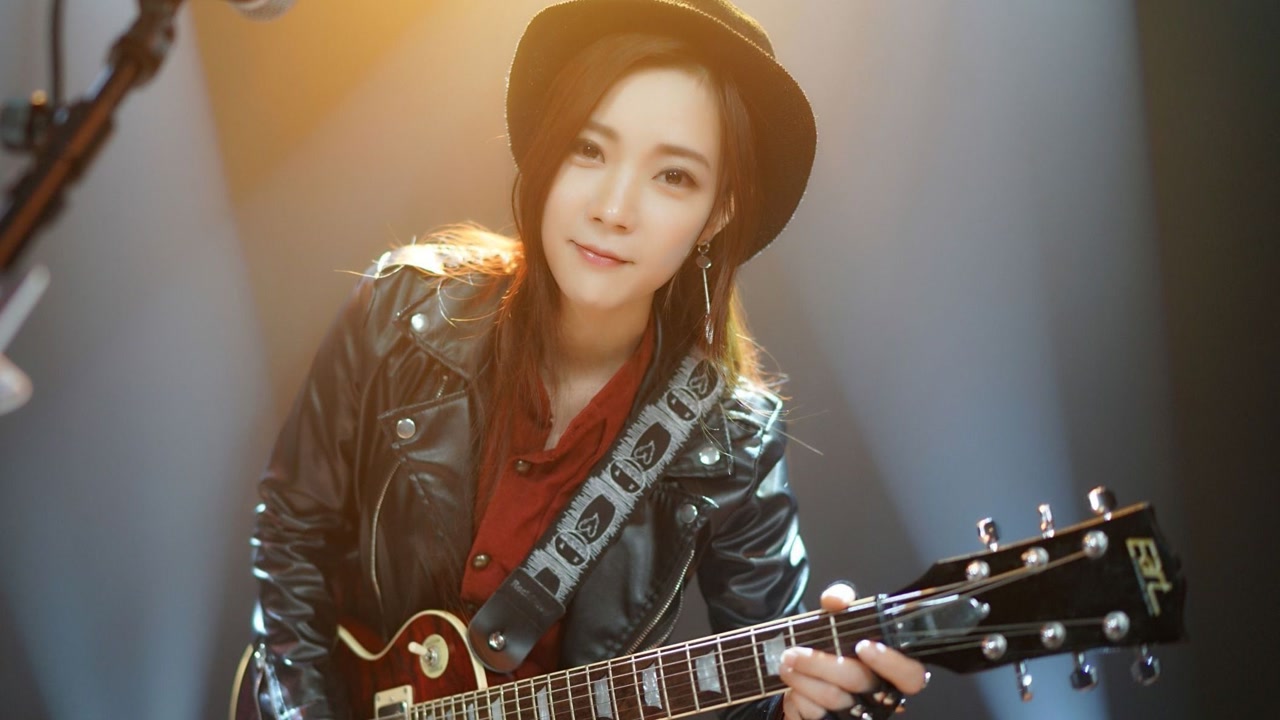 我愿称为"最强"女声翻唱版本的《暗里着迷》胜过所有翻唱版本!