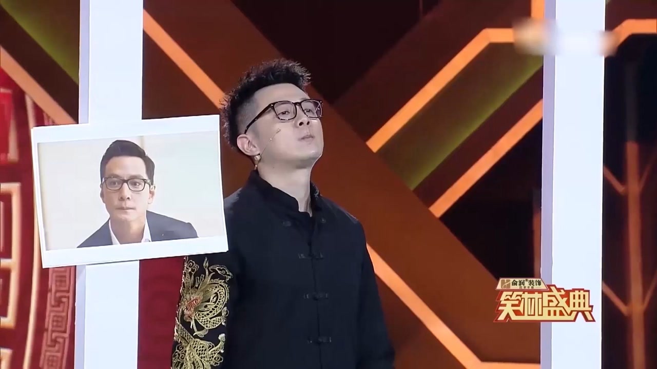 相声《疯狂直播,张聿霍星辰玩直播花式变脸,美女笑成一窝