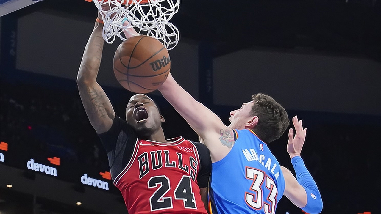 【原声】25日NBA十佳球 沃克送滞空背传 厄尔献迎面抓帽