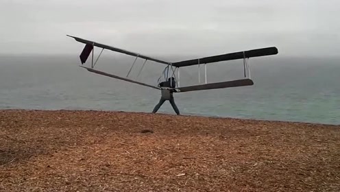 国外牛人自制的滑翔机,风力驱动,脑洞真大!