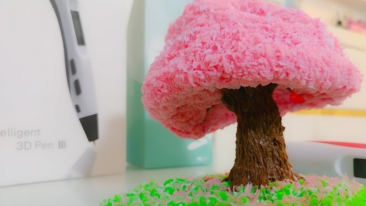 老外用3d打印笔,画出浪漫"樱花树",最后成品惊艳众人!