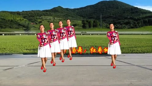 《红枣树》这首歌时,仿佛回到了美好的童年0:03:26广场舞《红枣树》