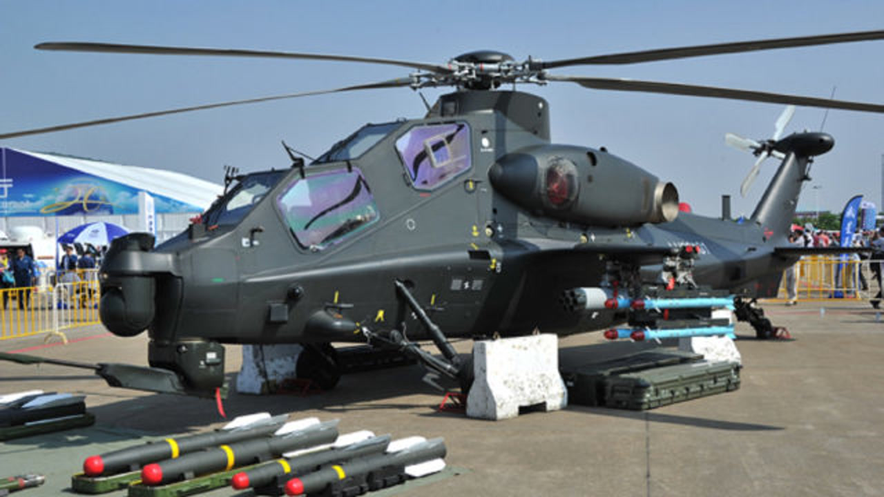 直10下一代武装直升机呼之欲出,重量10吨级,能超过阿帕奇吗