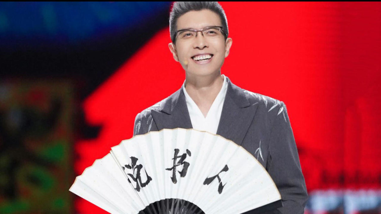 朱广权又火了!现场演唱《说书人》太好听,被主持人耽误的歌手?