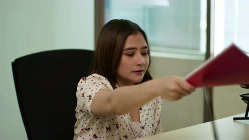 My Lecturer My Husband Inggit's life is perfect with her 5 best friends, a lover named tristan, and the love of her parents in jogja. my lecturer my husband