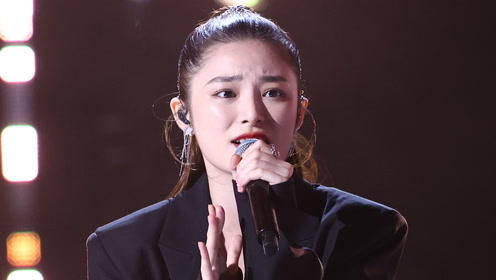 姚晓棠御姐音演绎神曲《太阳》,黑衣高马尾太飒了