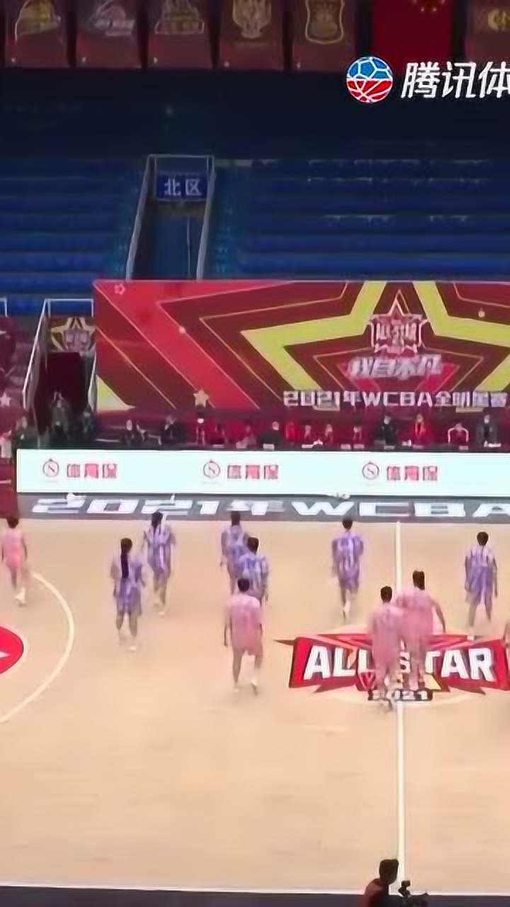 30名WCBA球员齐跳热舞