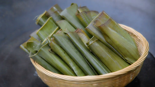 家乡美食芭蕉叶糍粑这样做,大人小孩都爱吃,你们吃过吗