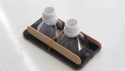 牛人教你在家里用俩个矿泉水瓶做的3d眼镜,成本一块钱都不到!