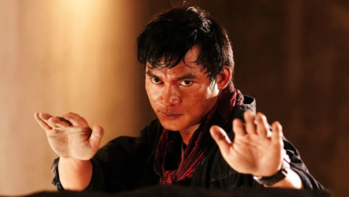 泰国巨星托尼贾的经典动作电影,拳拳到肉,看的实在是过瘾