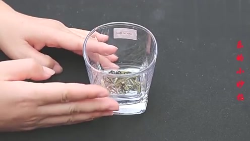 茶叶蒜片开水冲泡开太厉害了,解决了很多人的烦恼,赶快告诉家人