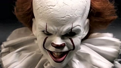 手办玩偶:还记得小丑回魂中带红鼻子的博佐小丑吗?