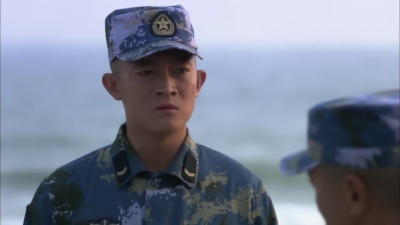 火蓝刀锋:邓久光因战友牺牲,竟然要提前转业,给徒弟们心疼坏了!