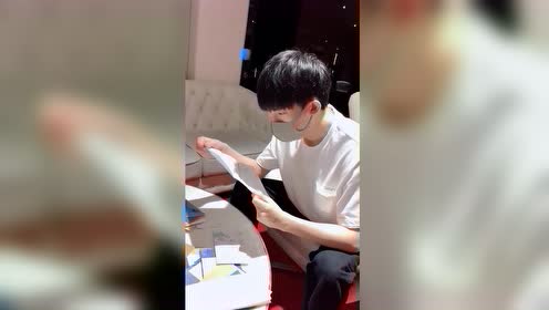 爱奇艺早班机李明德 腾讯视频