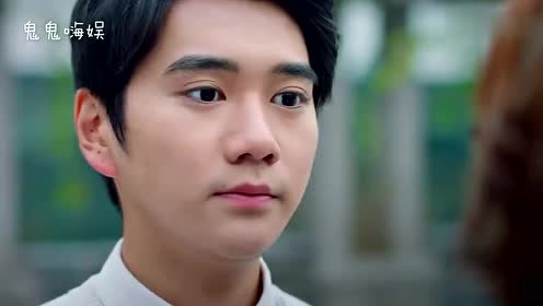 顾南锡知道丑女青青喜欢司徒枫,顾南锡放弃了