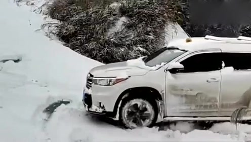 汉兰达雪地爬坡是什么样?这个视频会不会是汉兰达的败笔?