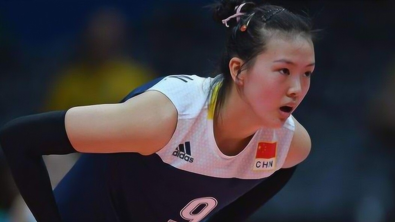 张常宁发球有多恐怖?一看见她转球,对手就紧张!