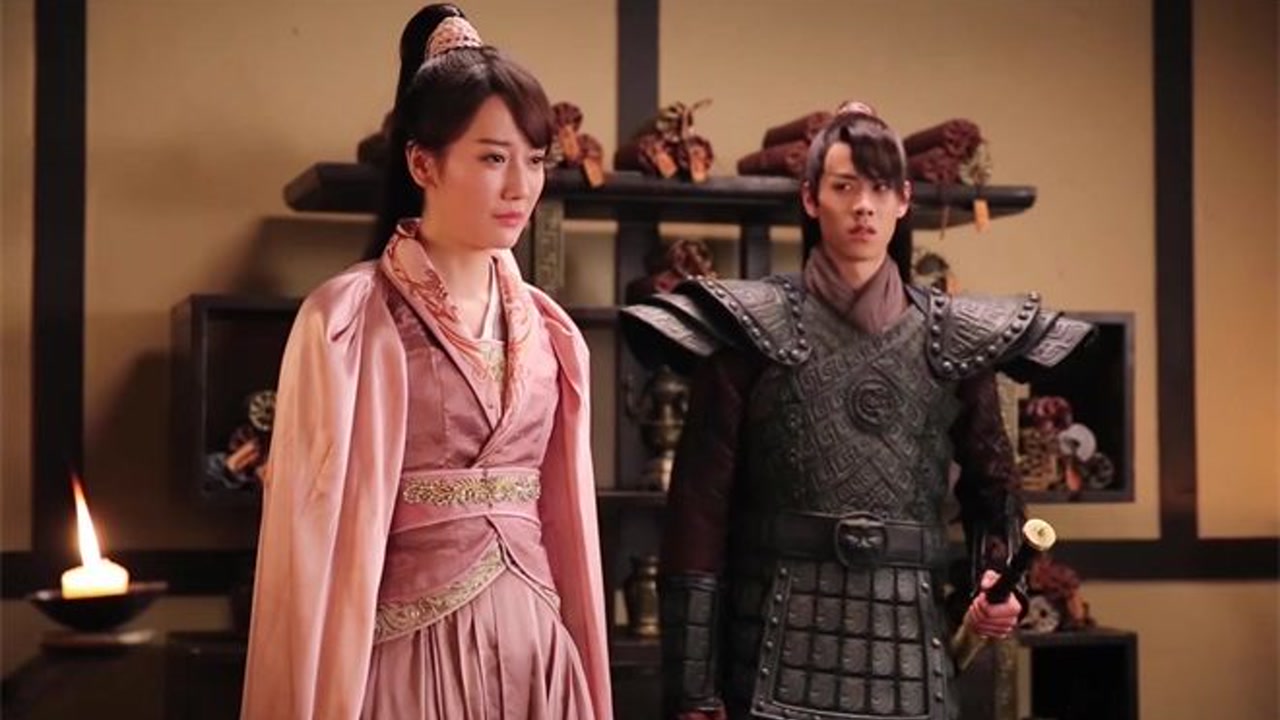 《凤唳九天》花絮:李墨之情绪不到位,就因侍卫没拦到位