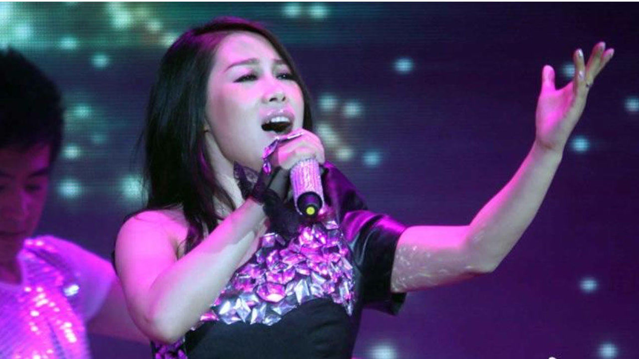 我来给你打气你继续飙高音这对夫妻也太搞笑啦吧