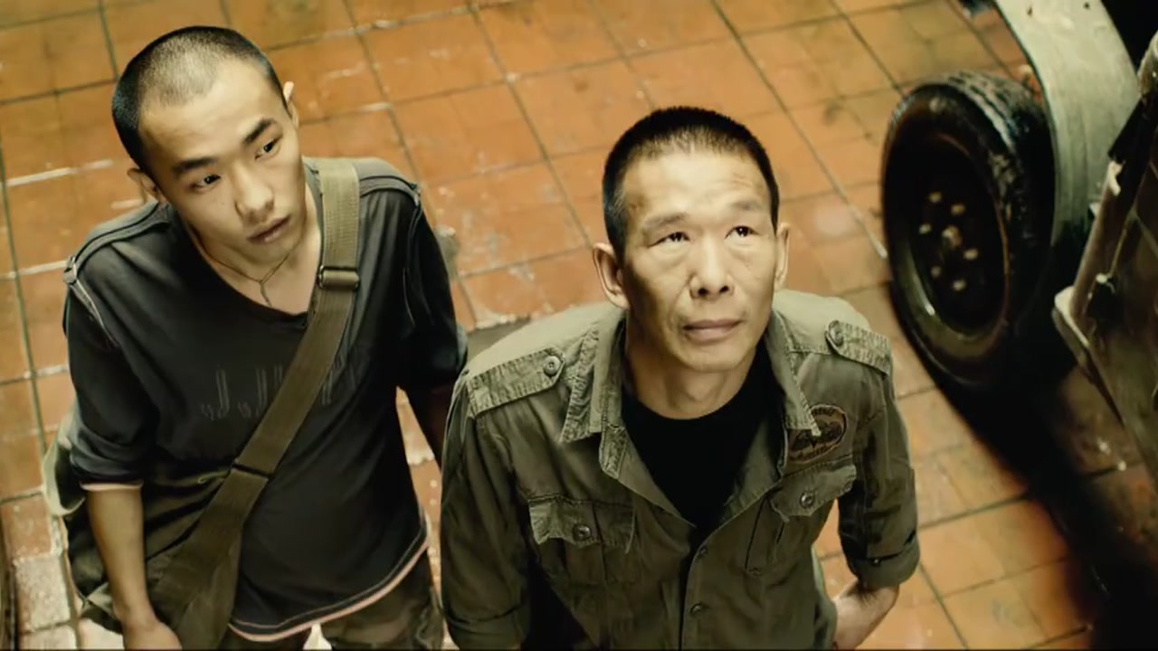 边境风云:女学生被杀手囚禁,老哥完全不知情,而惨剧也随之而来