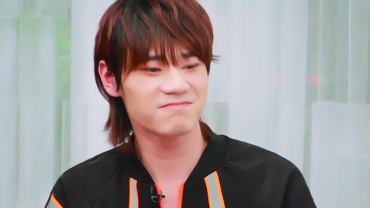 太一哽咽祝福在线歌手,声入人心男团super vocal直言好紧张