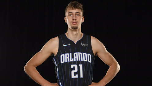 片段4:瓦格纳第8顺位被魔术选中 正式进入nba开启职业生涯