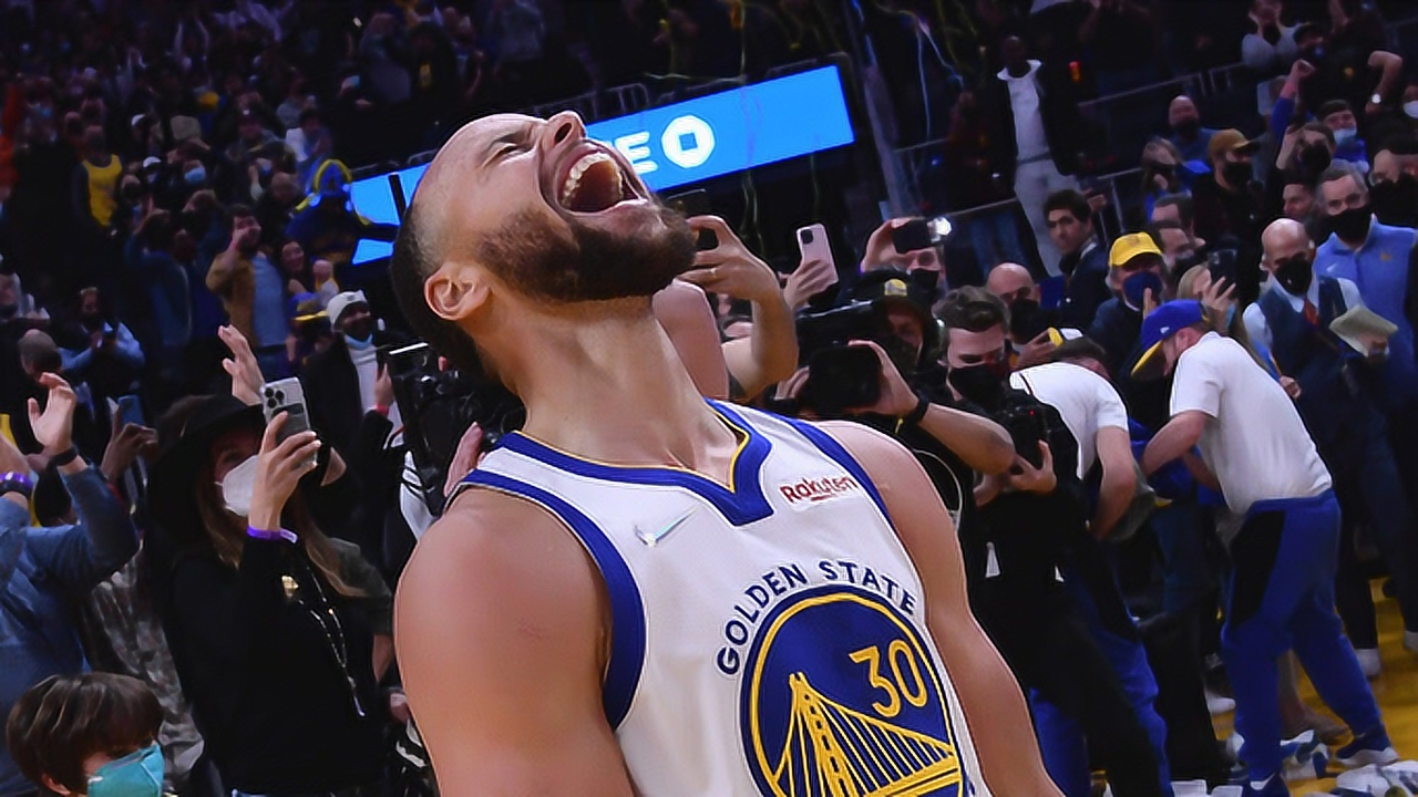 22日NBA十佳球 哈登送单臂战斧隔扣 库里献压哨神仙绝杀