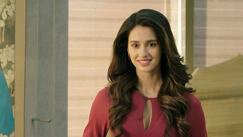 《功夫瑜伽》新预告,印度美女与成龙冰岛冒险