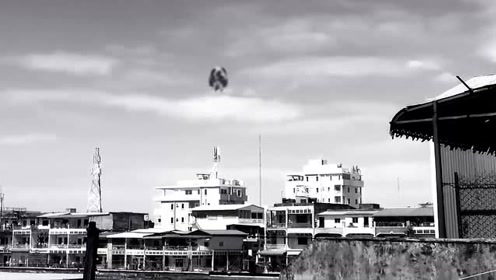 UFO悬停画面，太震撼了！的图片